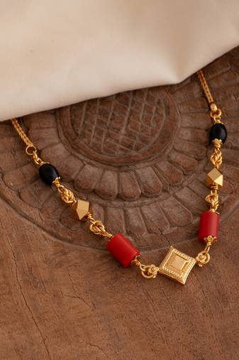 Vintage Charm Red Stone & Gold Pendant Necklace