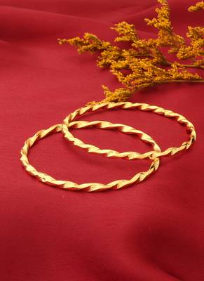 Elegant Gold-Plated Twisted Bangles 2