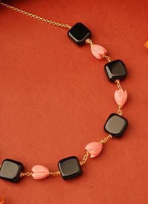 Black Stone Necklace with Rose-Shaped Beads 2