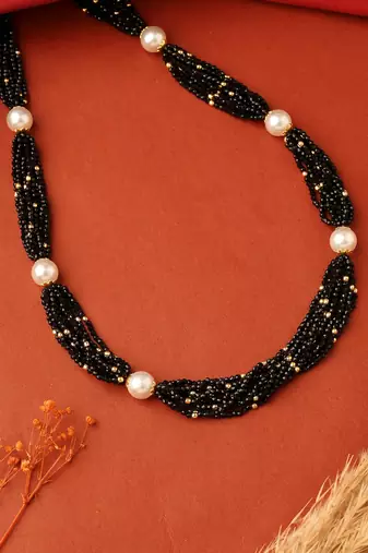 Black Beads Necklace with White Pearls