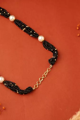 Black Beads Necklace with White Pearls