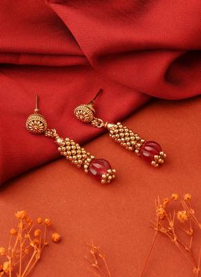 Gold-Plated Ball Necklace with Matching Earrings 4