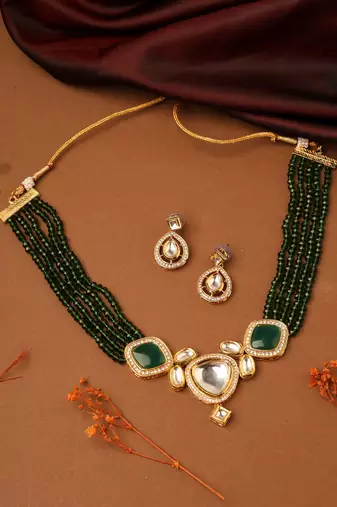 Kundan Pendant with Green Beads Necklace Set