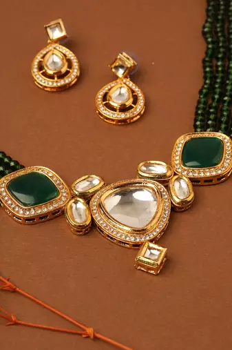 Kundan Pendant with Green Beads Necklace Set