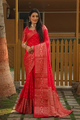 Women Scarlet Bandhej Kanjivaram Soft Silk Zari Weaving With Rich Pallu Saree With Blouse For Women 1
