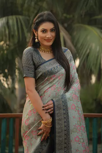 Women Grey Faux Kanjivaram Soft Silk Zari Weaving With Rich Pallu Saree With Blouse For Women