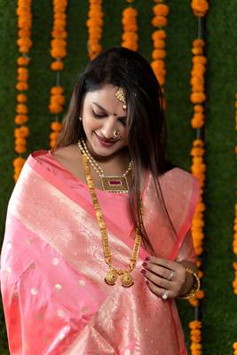 Women's Peach Faux Banarasi Silk Zari Woven Saree with Blouse 4