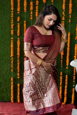 Women's Maroon Handloom Faux Banarasi Silk Zari Woven Saree with Blouse 2