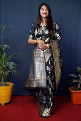 Women's Black Handloom Faux Banarasi Silk Zari Woven Saree with Blouse 1