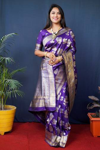 Women's Purple Handloom Faux Banarasi Silk Zari Woven Saree with Blouse
