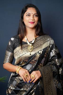 Women's Black Handloom Faux Banarasi Silk Zari Woven Saree with Blouse 2