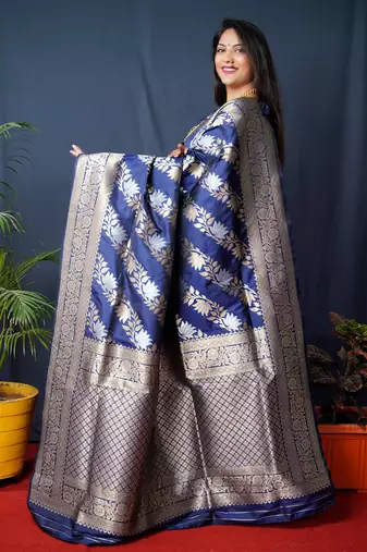 Women's Navy Blue Handloom Faux Banarasi Silk Zari Woven Saree with Blouse