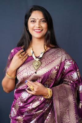 Women's Wine Handloom Faux Banarasi Silk Zari Woven Saree with Blouse 2
