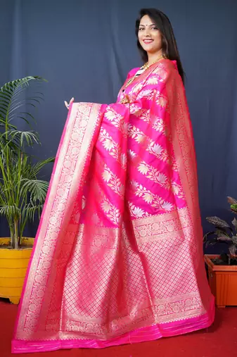 Women's Pink Handloom Faux Banarasi Silk Zari Woven Saree with Blouse