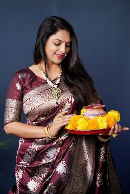 Women's Maroon Handloom Faux Banarasi Silk Zari Woven Saree with Blouse 2