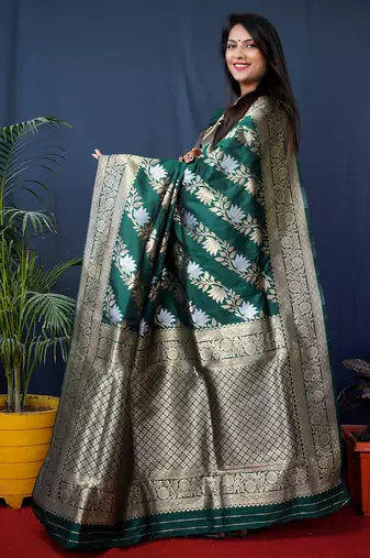 Women's Green Handloom Faux Banarasi Silk Zari Woven Saree with Blouse