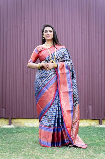 Women's Blue Faux Kanchipuram Silk Zari Woven Saree with Blouse