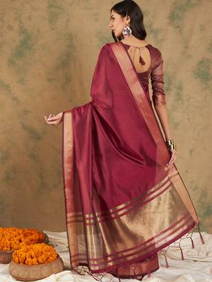 Maroon Color Weaving Work Cotton Organza Saree With Blouse 5