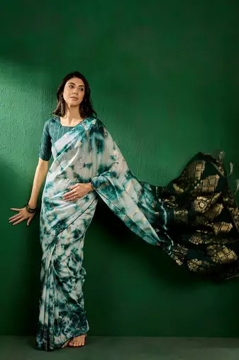 Green Color Weaving Work Cotton Blend Saree With Blouse