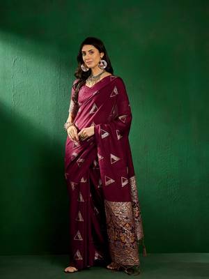Maroon Color Weaving Work Silk Blend Saree With Blouse 3