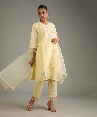 Cornsilk embroidered suit set 1