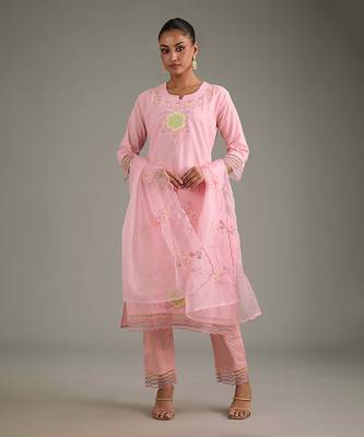 Pink embroidered suit set 1