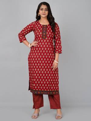 Straight kurta with neck & flair work with pant 1