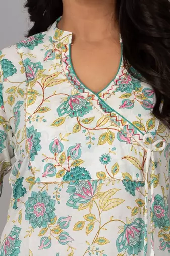 Cream printed stand collar kurta with pant