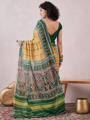 women cream linen patola printed saree 4