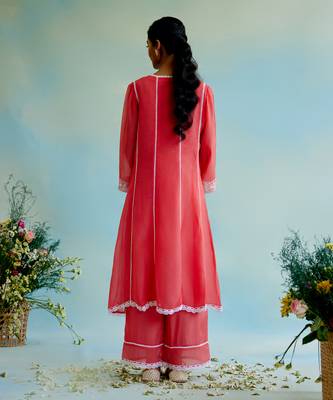 Coral rose organza anarkali kurta with lace detailing and floral embroidery 4