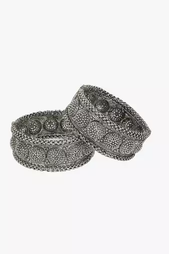 Women silver-plated pearl beaded bangles