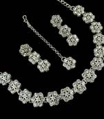 Neacklesh  set .moti  ,kundan