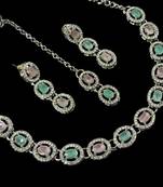 Neacklesh  set .moti  ,kundan