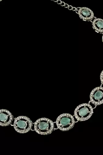 Neacklesh  set moti  kundan