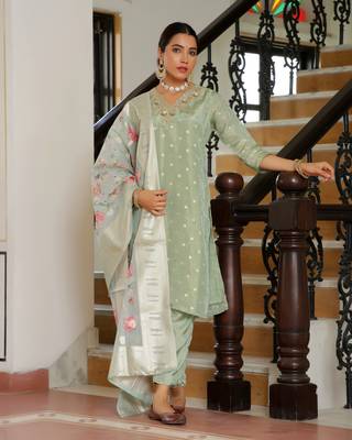 Vaasva women aqua tissue brocade embroidered kurta with scalloped pant & dupatta 3