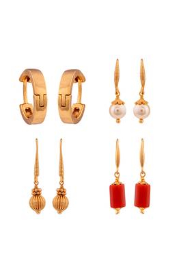 Four sets of earrings - one gram gold 5