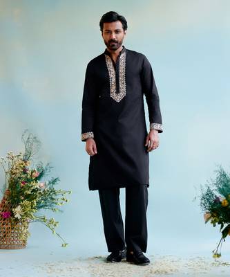 Black embroidered kurta with narrow pants 1
