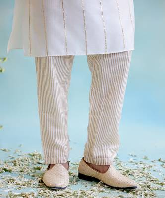 White lily gota kurta with narrow pants 3