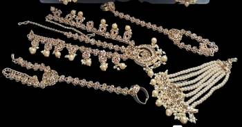 Neacklesh  set .moti  ,kundan 2