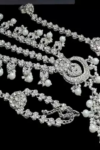Neacklesh  set moti  kundan