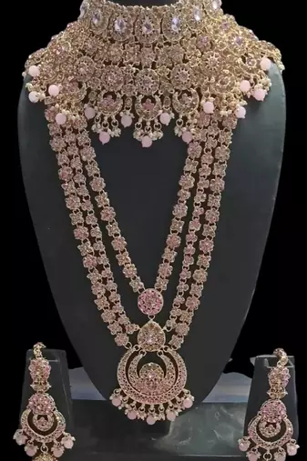 Neacklesh  set .moti  ,kundan