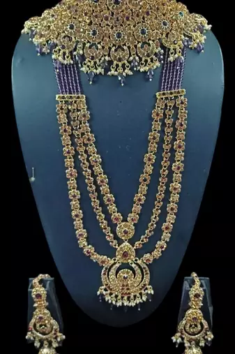 Neacklesh  set moti  kundan