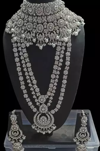 Neacklesh  set moti  kundan