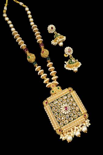Neacklesh  set .moti  ,kundan