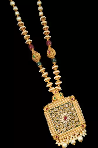 Neacklesh  set .moti  ,kundan