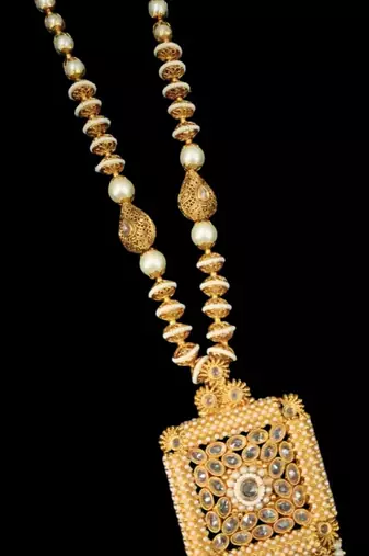 Neacklesh  set moti  kundan
