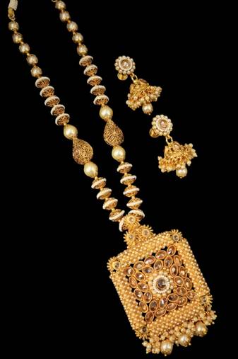 Neacklesh  set .moti  ,kundan