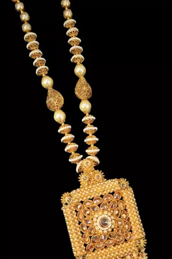 Neacklesh  set moti  kundan