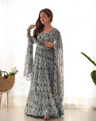 Fox Georgette Zigzag Print Fabric Fully Flair Anarkali Kurti With Dupatta Pent 2