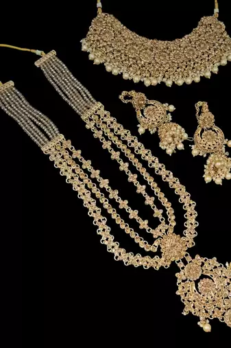 Neacklesh  set moti  kundan